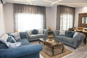 Luxury 3BR Apartment, Der Ghbar 165m2